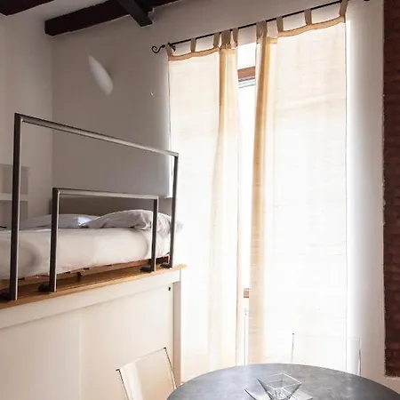 Lejlighed Youhosty - Rosales 1