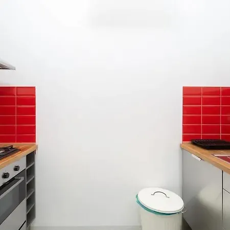 Comfortable, Modern For 10 People Appartement Milan