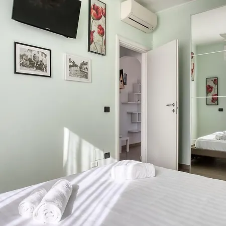 Joivy Delightful Flat With Balcony Milánó