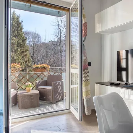 Joivy Delightful Flat With Balcony Apartman *