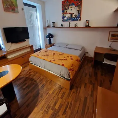 Osti 3 Beautifully Furnished *