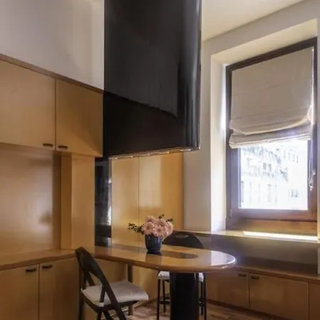 Osti 3 Beautifully Furnished