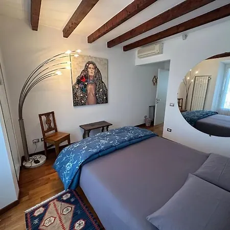 Apartment San Marco 14 Sunny And Bright Milan
