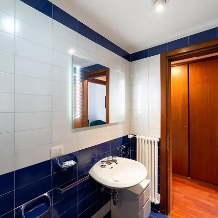 Hbhall Brera 59 * Mediolan