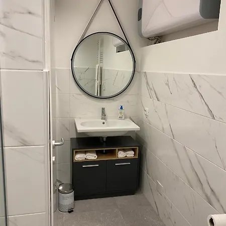 Loft Basic 2 * Milan