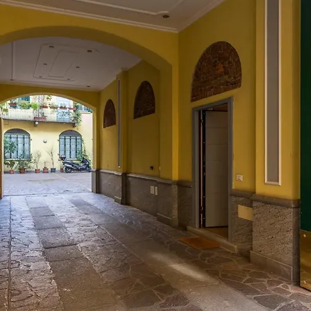 Voghera Fashion District *