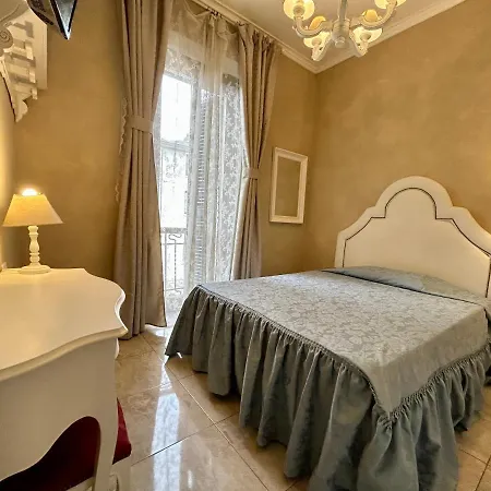 Boutique Calais Milano Hotel