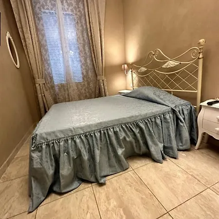 Boutique Calais Milano Milán