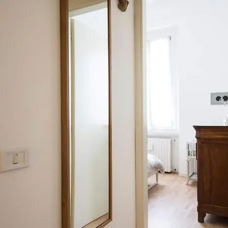 Apartment Joivy Classic Flat Near Basilica Di Sant'ambrogio *