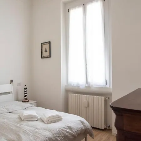 Joivy Classic Flat Near Basilica Di Sant'ambrogio Apartment Milan