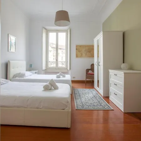 With Balcony - 50 M Far From Pagano M1 Apartamento