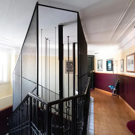 Mansarda Cola Apartment Milan