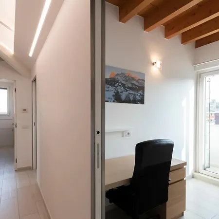 Mansarda Cola Apartment *