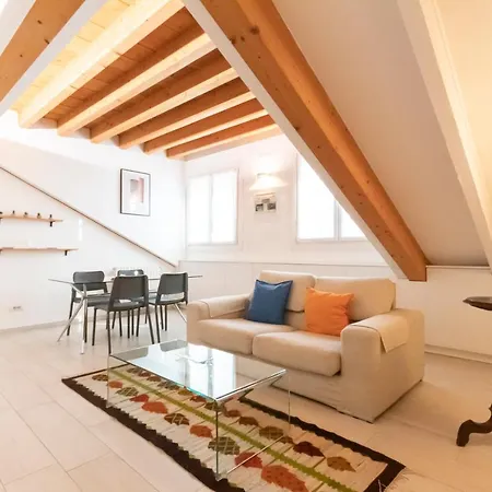 Mansarda Cola * Milan