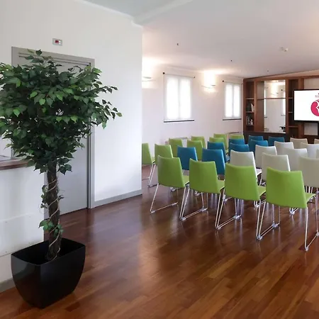 Ramada Plaza By Wyndham 4* Милан