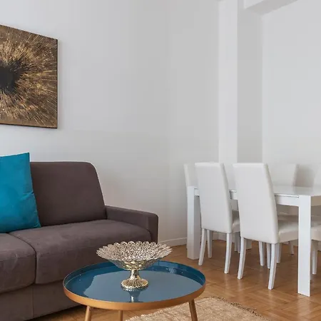 Retreats Apartamento