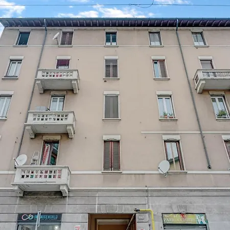 Apartment Metro M1 - Smart Home, Fast Free Wifi & Netflix