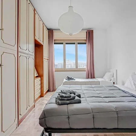 Apartment Cav9 - Large With Panoramic View - Milan