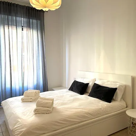 Relax - Porta Romana Apartment *