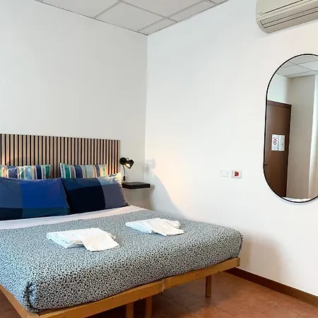 Cascina Bellaria Albergue *