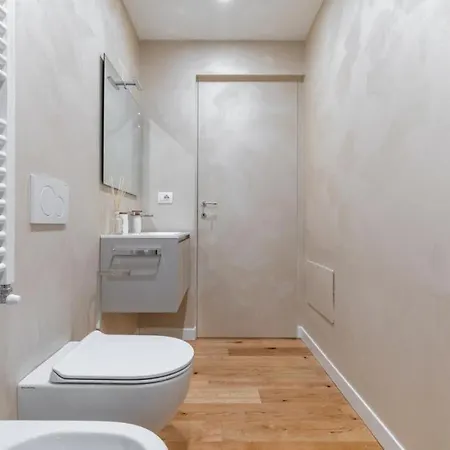 Apartment Daverio Luxe Milan