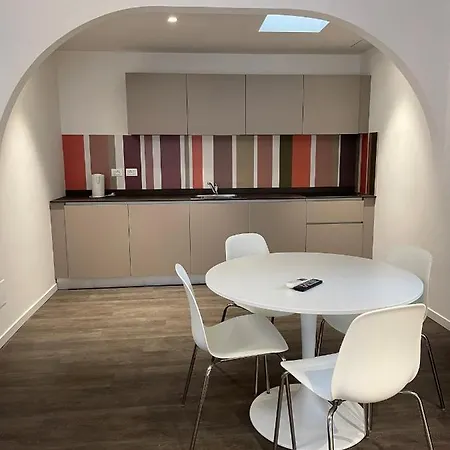 & Urban Padel Aparthotel Milano