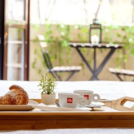 A 10 Min Dal Duomo - Trilocale Moderno Con 3 Letti E 2 Bagni In Citta Studi Apartmán