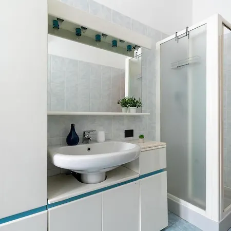 San Siro Big House Wifi Netflix Free Parking