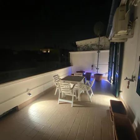 Fashion And Design - Terrace In Apartment *