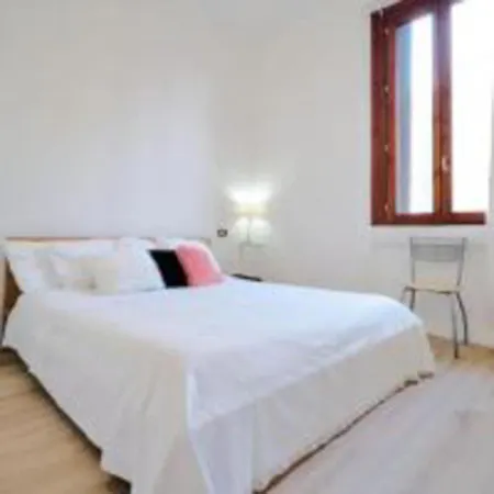 Apartamento Navigli Grazioso Loft Per 4 Persone