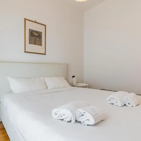 Apartment Easylife - Accogliente Bilocale Zona Life Milan