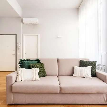 Easyhomes - Botta Milano