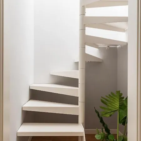 Easyhomes - Botta Apartment Milan