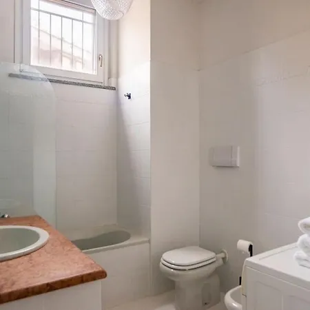 Stylish And Cozy Studio In Isola * Milán