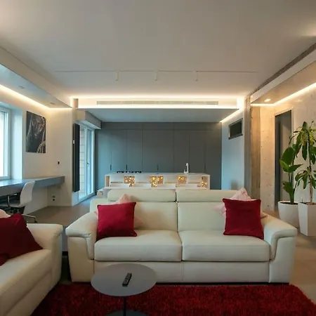 Repubblica Lux Милан