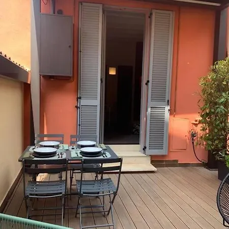 New Stylish Studio With Terrace, In Porta Venezia * Milão