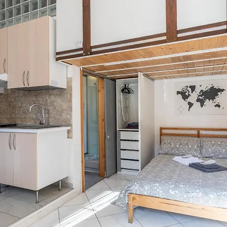 Centro Di E Della Fashion Week Daire Milano