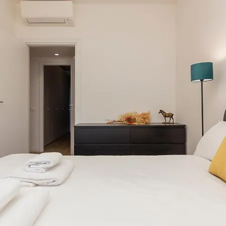 Apartment Luxury Near Navigli - Anemoni 5 *