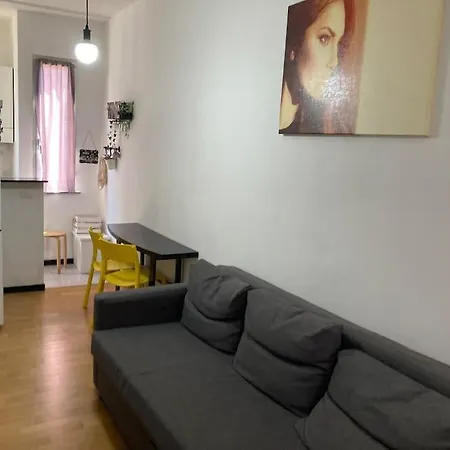 Lomellina House * Mediolan