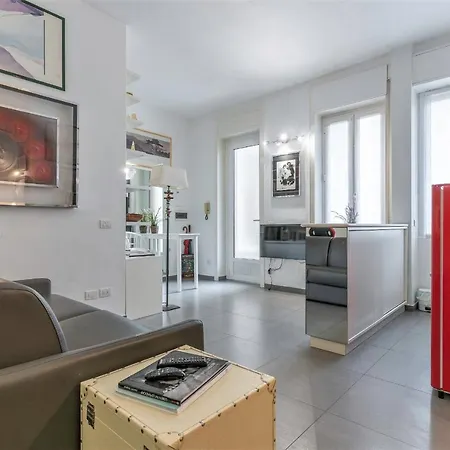 S. Ambrogio Square Apartman Milánó