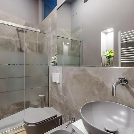Rent - Porta Venezia-luxury Apartamento