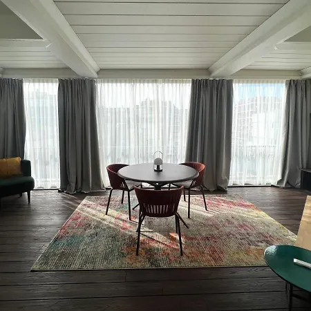 מלון Boutique Martini 17 3*