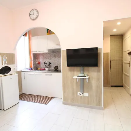 Sweet Metro, Linate E Sky Apartamento *
