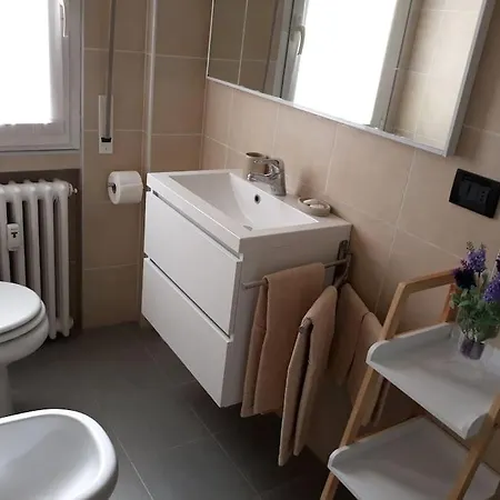Bright Two-room Overlooking The Park