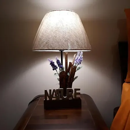 Bright Two-room Overlooking The Park アパート