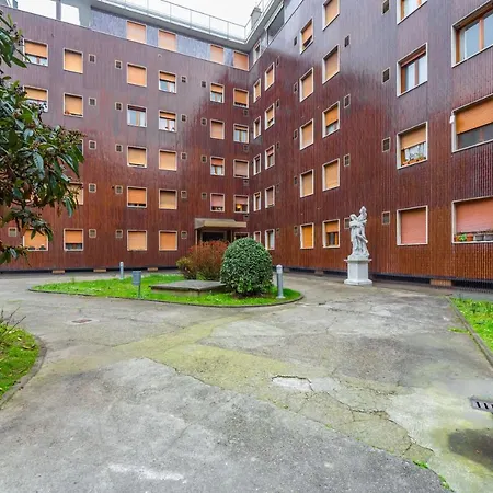 Cozy Apt - Corso Vercelli & Conciliazione M1 Apartment *