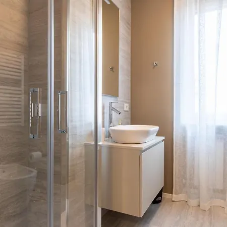 شقة Daplace - Portaluppi *