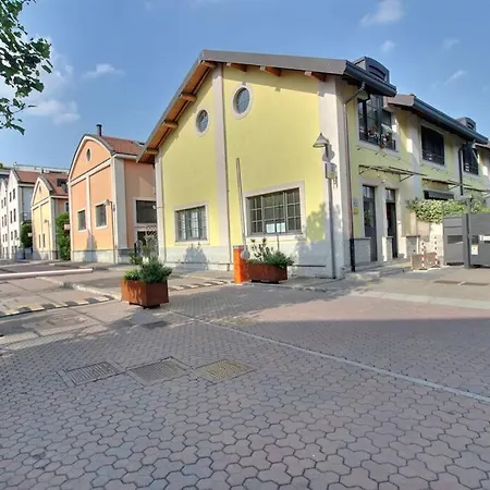 Design Loft - 5 Mins From Fondazione Prada Apartamento Milán