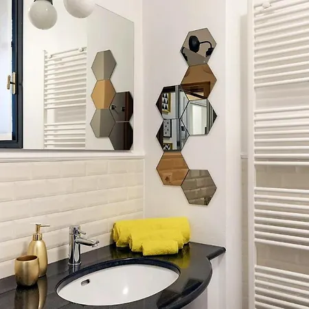 4 Bd In Tre Torri * Milán