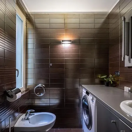 Napoleone's Nest - Elegant And *